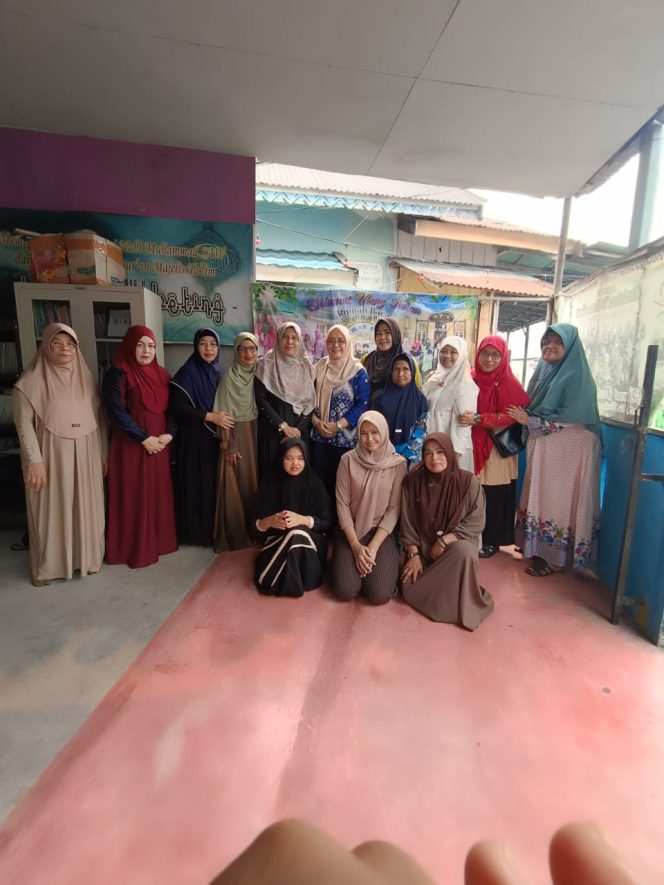 
 Perjalanan yang Belum Selesai (Refleksi 3 Tahun Rumah Baca Hikmah Nur Beting) Oleh  Pembina Rumah Baca Hikmah Nur Beting